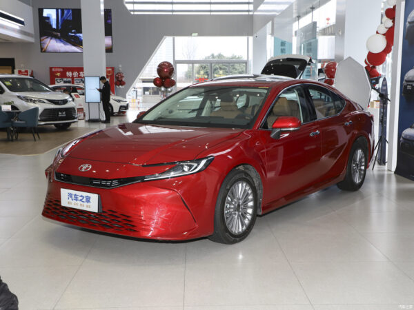 Toyota Camry - 图片 16